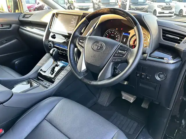 トヨタ アルファード S Cパッケージ 島根県 2023(令5)年 1.5万km ブラック 登録時走行距離 14999Km/取扱説明書/純正ディスプレイオーディオ/ツインムーンルーフ/本革シート/フルエアロ/両側電動スライドドア/トヨタセーフティセンス/後席モニター/三眼LEDヘッドライト/シーケンシャルウィンカー/バックカメラ/前後コーナーセンサー/パワーバックドア/追従型クルーズコントロール/パワーシート/シートメモリー機能/シートヒーター（運転席/助手席）/エアーシート（運転席/助手席）/ステアリングヒーター/デジタルインナーミラー/前後ドライブレコーダー/ウィンカーミラー/電動格納ミラー/ビルトインETC2.0/18インチ純正アルミ