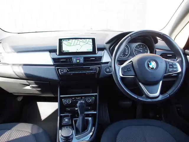 ＢＭＷ ２１８ｄ グランツアラー 埼玉県 2017(平29)年 4.1万km 青 ワンオーナー/インテリジェントセーフティ/パークディスタンスコントロール/バックカメラ/iDriveナビ/ドラレコ/ルームミラー内臓ETC/Bluetooth