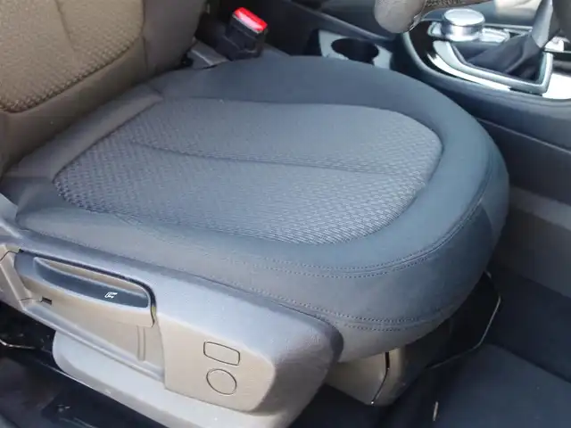 ＢＭＷ ２１８ｄ グランツアラー 埼玉県 2017(平29)年 4.1万km 青 ワンオーナー/インテリジェントセーフティ/パークディスタンスコントロール/バックカメラ/iDriveナビ/ドラレコ/ルームミラー内臓ETC/Bluetooth