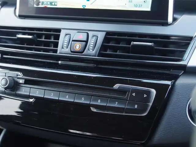 ＢＭＷ ２１８ｄ グランツアラー 埼玉県 2017(平29)年 4.1万km 青 ワンオーナー/インテリジェントセーフティ/パークディスタンスコントロール/バックカメラ/iDriveナビ/ドラレコ/ルームミラー内臓ETC/Bluetooth