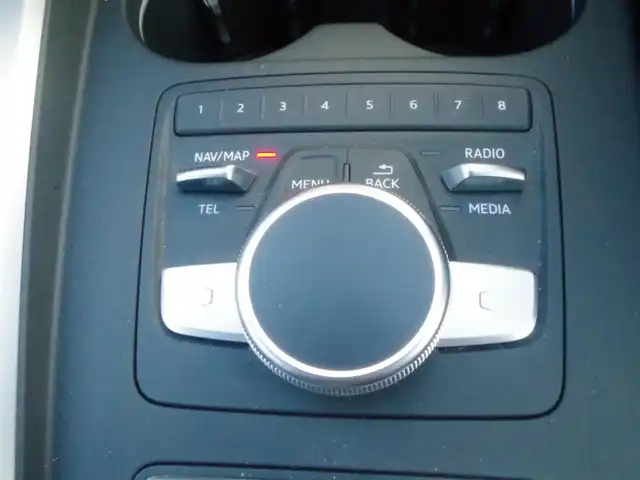 アウディ Ａ４ 2.0 TFSI クワトロ スポーツ Sライン PKG 岩手県 2017(平29)年 2.1万km デイトナグレーパールエフェクト Audiプレセンス/レーンアシスト/純正MMIナビ/フルセグTV/バックカメラ/パーキングエイド/バーチャルコクピット/アダプティブクルーズ/ハーフレザー/パワーシート/シートヒーター/DSRC/ドラレコ/マトリクスLED