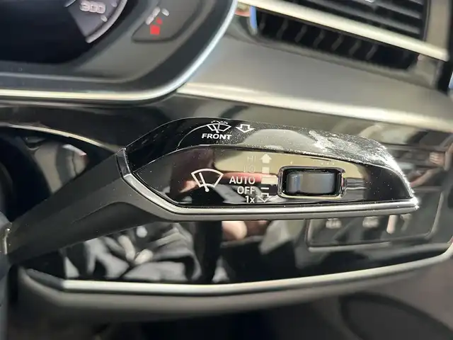 アウディ Ａ８ 60TFSIクワトロ 山形県 2018(平30)年 3.3万km グレイシアホワイトメタリック 純正ＨＤＤナビ　/フルセグＴＶ　/ＥＴＣ２．０　/３６０°カメラ　/Ｂｌｕｅｔｏｏｔｈ／ＵＳＢ/Ｄ／Ｎ席パワーシート　/Ｄ／Ｎ席シートヒーター・ベンチレーション　/電動リアゲート/オートライト/パワークロージングドア/アダプティブエアサスペンション