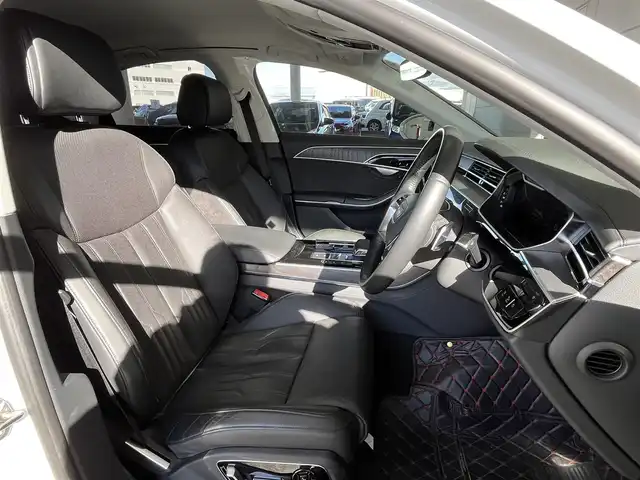 アウディ Ａ８ 60TFSIクワトロ 山形県 2018(平30)年 3.3万km グレイシアホワイトメタリック 純正ＨＤＤナビ　/フルセグＴＶ　/ＥＴＣ２．０　/３６０°カメラ　/Ｂｌｕｅｔｏｏｔｈ／ＵＳＢ/Ｄ／Ｎ席パワーシート　/Ｄ／Ｎ席シートヒーター・ベンチレーション　/電動リアゲート/オートライト/パワークロージングドア/アダプティブエアサスペンション