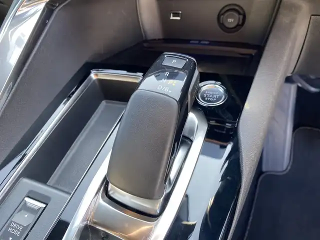 プジョー ３００８ GT ハイブリッド4 福岡県 2021(令3)年 2.2万km 青 ・1オーナー/・サンルーフ/・アクティブクルーズコントロール/・carplay/Bluetooth/USB/・バックカメラ/・ハーフレザーシート/シートヒーター/・ドライブレコーダー/・ETC/・純正18AW/・LEDライト/・ブラインドスポット/・パワーバックドア/・保証書/・取扱説明書