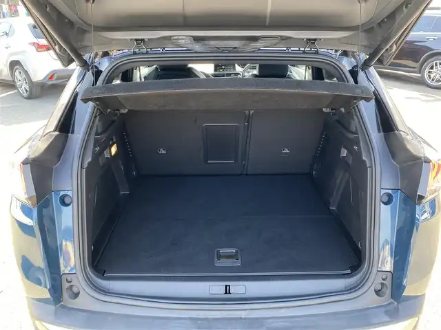 プジョー ３００８ GT ハイブリッド4 福岡県 2021(令3)年 2.2万km 青 ・1オーナー/・サンルーフ/・アクティブクルーズコントロール/・carplay/Bluetooth/USB/・バックカメラ/・ハーフレザーシート/シートヒーター/・ドライブレコーダー/・ETC/・純正18AW/・LEDライト/・ブラインドスポット/・パワーバックドア/・保証書/・取扱説明書