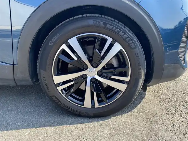 プジョー ３００８ GT ハイブリッド4 福岡県 2021(令3)年 2.2万km 青 ・1オーナー/・サンルーフ/・アクティブクルーズコントロール/・carplay/Bluetooth/USB/・バックカメラ/・ハーフレザーシート/シートヒーター/・ドライブレコーダー/・ETC/・純正18AW/・LEDライト/・ブラインドスポット/・パワーバックドア/・保証書/・取扱説明書