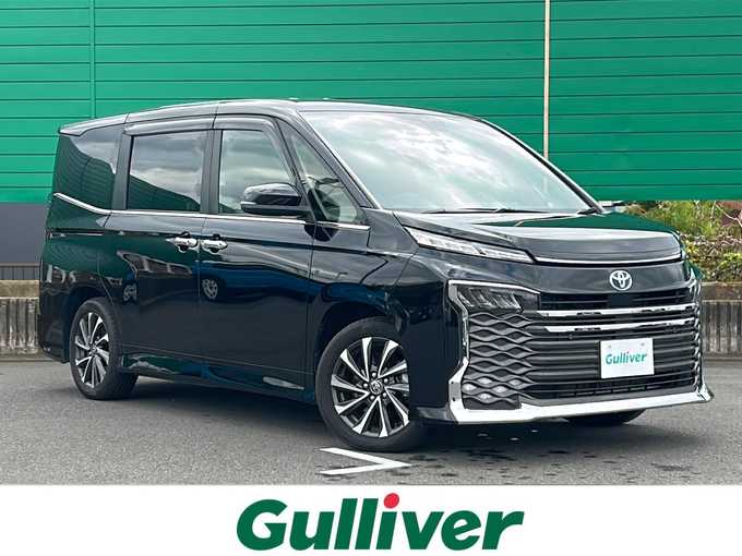 新着情報“ヴォクシーハイブリッドS－Z”2022年式アティチュードブラックマイカ入荷しました！