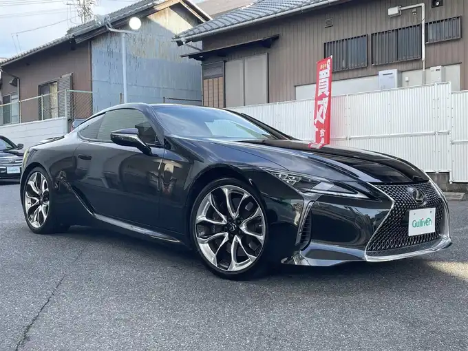 新着情報“ＬＣ500 Sパッケージ”2017年式グラファイトブラックガラスフレーク入荷しました！