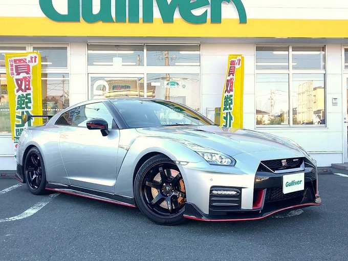 新着情報“ＧＴ－ＲGT－R ニスモ”2016年式アルティメイトメタルシルバー入荷しました！