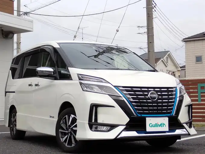 新着情報“セレナe－パワー ハイウェイスター V”2021年式パール入荷しました！