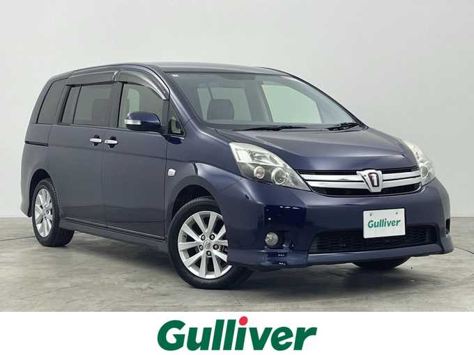 新着情報“アイシスプラタナ Vセレクション”2013年式ダークブルーマイカ入荷しました！