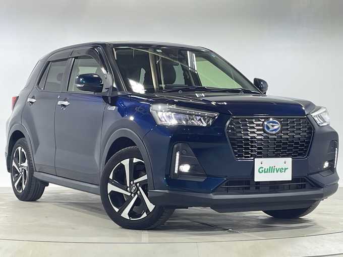 新着情報“ロッキープレミアムG HEV”2022年式レーザーブルークリスタルシャイン入荷しました！