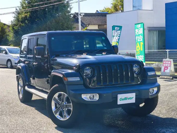 新着情報“ジープ・ラングラーアンリミテッドサハラ”2019年式黒入荷しました！