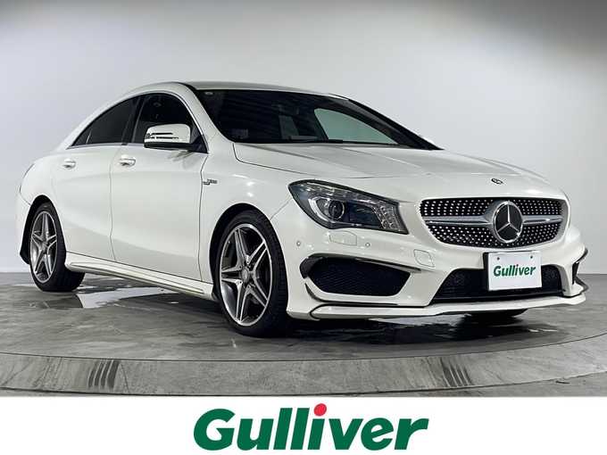新着情報“ＣＬＡクラスCLA180 AMGライン”2015年式白入荷しました！