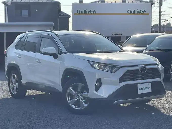 新着情報“ＲＡＶ４G”2020年式ホワイトパールクリスタルシャイン入荷しました！