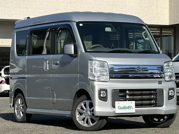 新着情報“エブリイワゴンPZターボ ハイルーフ”2017年式シルキーシルバーメタリック入荷しました！