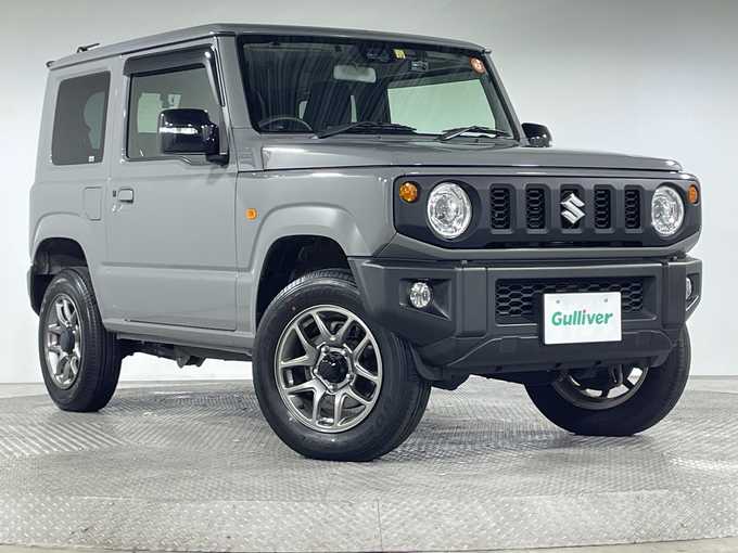 新着情報“ジムニーXC”2022年式ミディアムグレー入荷しました！