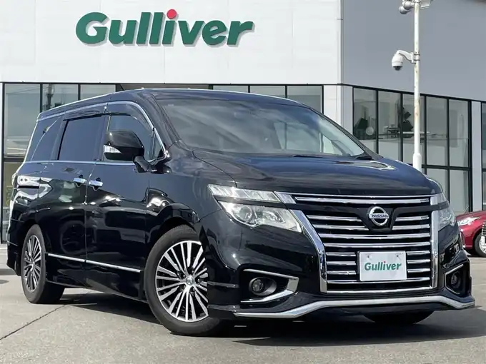 新着情報“エルグランド250ハイウェイスターS”2015年式ファントムブラック入荷しました！