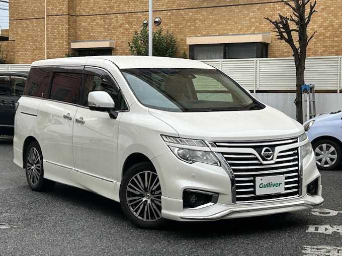 新着情報“エルグランド250ハイウェイスターS”2019年式ブリリアントホワイトパール入荷しました！