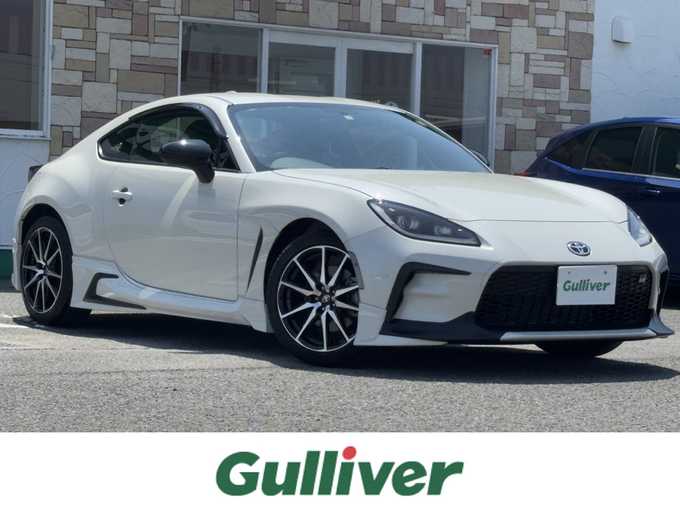 新着情報“ＧＲ８６SZ”2023年式クリスタルホワイトパール入荷しました！