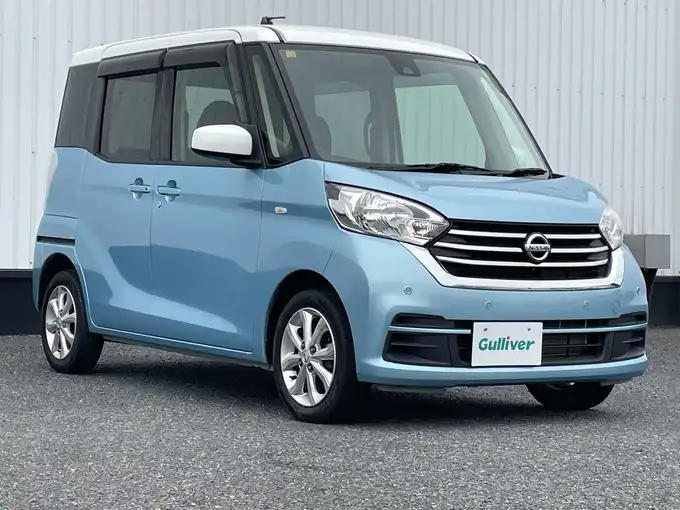 新着情報“デイズルークスX Vセレクション”2018年式ホワイトソリッド/アイスブルー入荷しました！