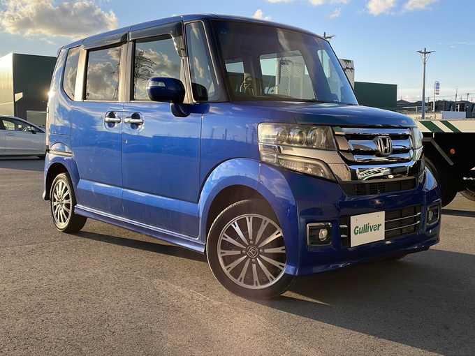 新着情報“Ｎ－ＢＯＸカスタムG・ターボLパッケージ”2015年式ブリリアントスポーティブルーメタリック2トーン入荷しました！
