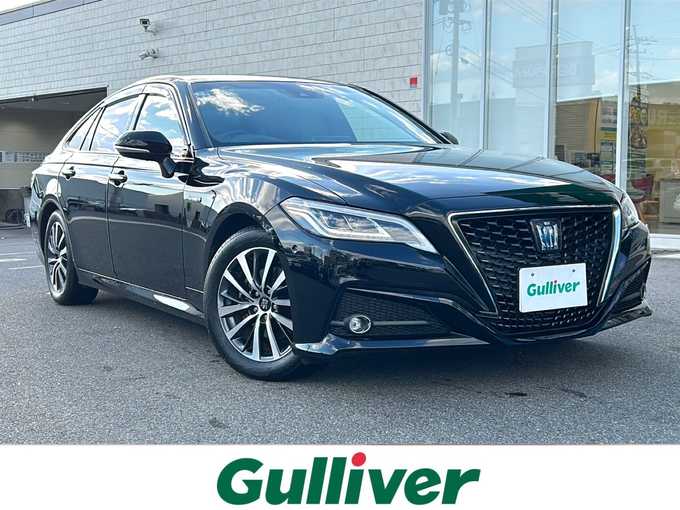 新着情報“クラウンハイブリッドG”2018年式ブラック入荷しました！