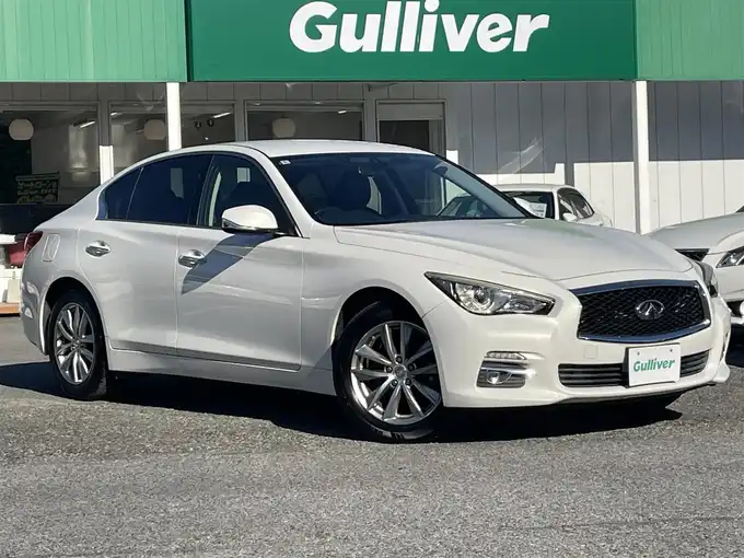 新着情報“スカイライン200GT－t”2014年式クリスタルホワイトパール入荷しました！