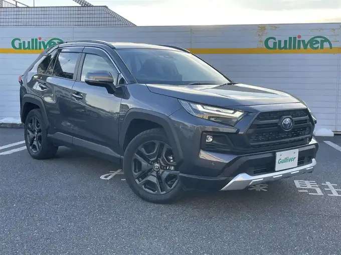 新着情報“ＲＡＶ４ハイブリッドアドベンチャー”2023年式グレーメタリック入荷しました！