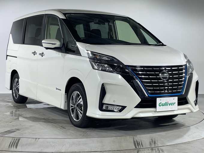 新着情報“セレナe－パワー ハイウェイスターV”2021年式ブリリアントホワイトパール入荷しました！