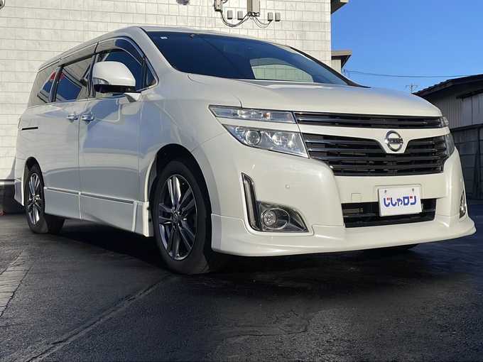 新着情報“エルグランド350ハイウェイスター”2013年式ブリリアントホワイトパール入荷しました！