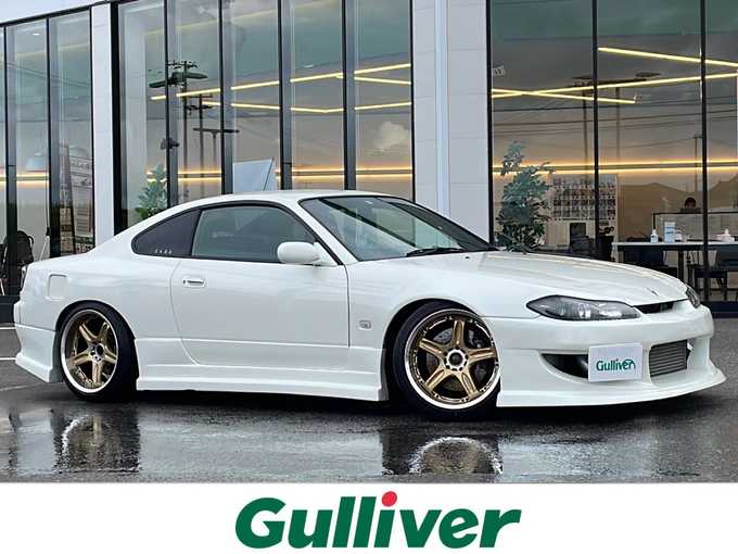 新着情報“シルビアスペックR Vパッケージ”2003年式ホワイトパール入荷しました！