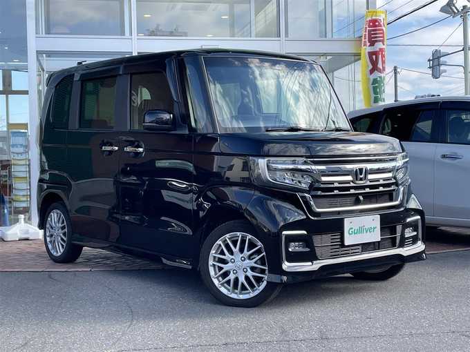 新着情報“Ｎ－ＢＯＸカスタムLターボ”2023年式クリスタルブラックパール入荷しました！