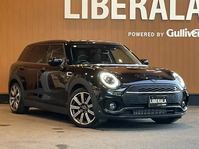 新着情報“ＭＩＮＩクーパーSD クラブマン エッセンシャル・トリム”2022年式黒入荷しました！