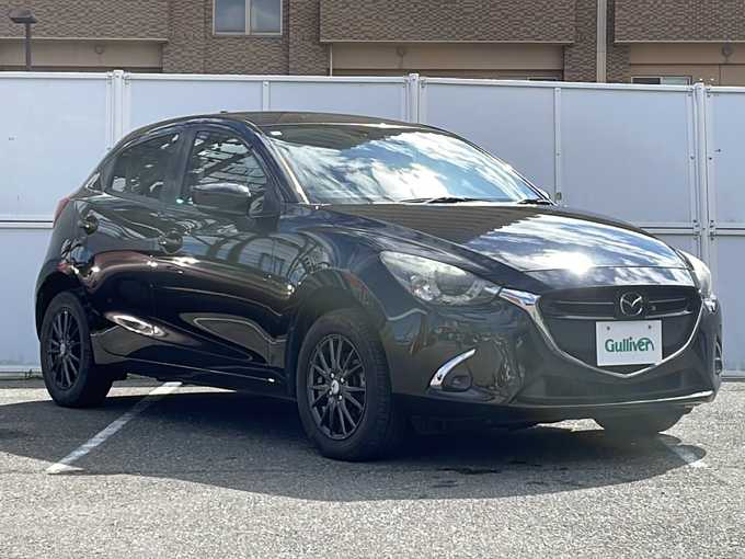 新着情報“デミオXDノーブルクリムゾン”2018年式ジェットブラックマイカ入荷しました！