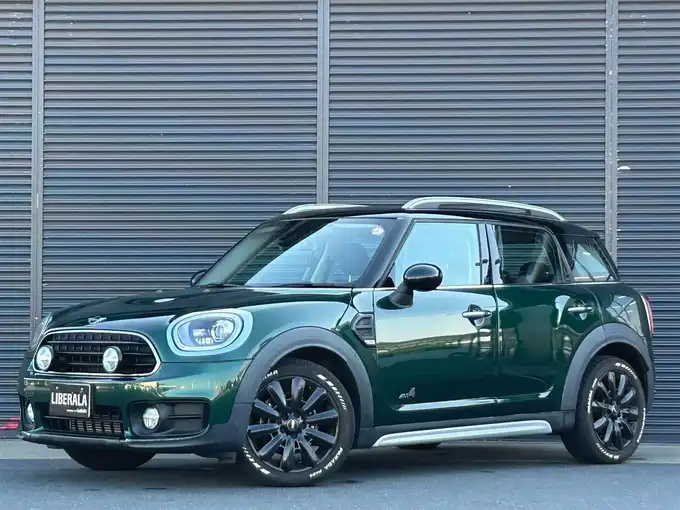 新着情報“ＭＩＮＩクーパーSD クロスオーバー オール4”2019年式ブリティッシュ・レーシング・グリーン・メタリック入荷しました！