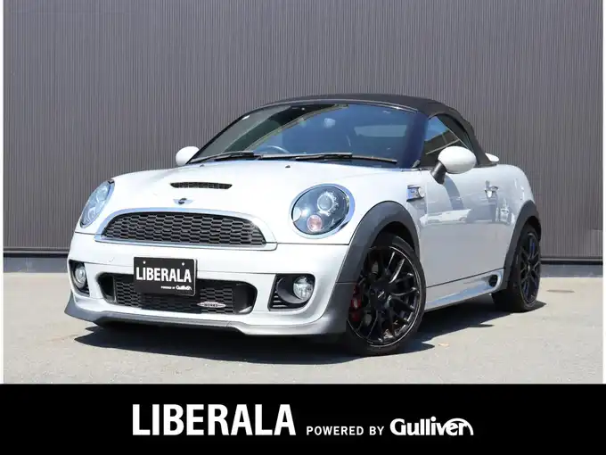 新着情報“ＭＩＮＩジョンクーパーワークス ロードスター”2012年式ホワイト・シルバー入荷しました！