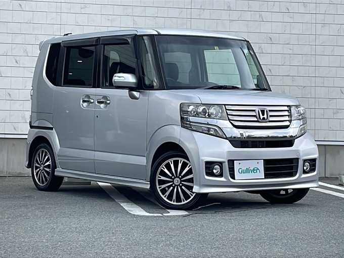 新着情報“Ｎ－ＢＯＸカスタムG・ターボパッケージ”2012年式アラバスターシルバーメタリック入荷しました！