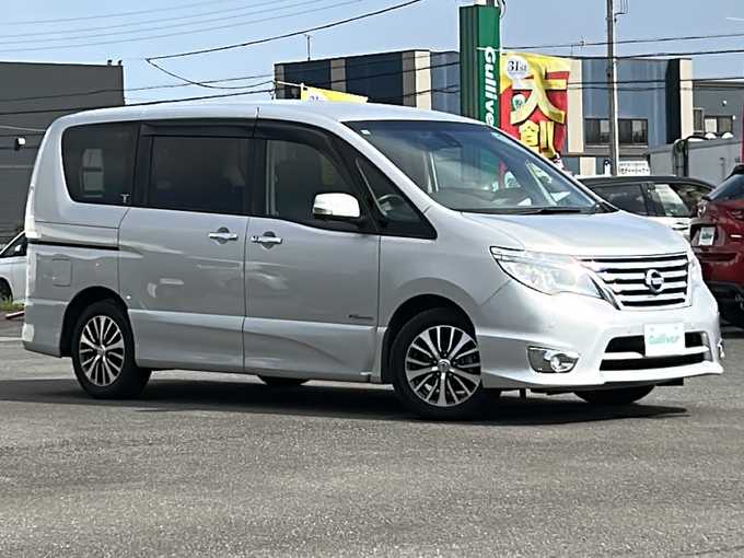 新着情報“セレナハイウェイスター Vセレクション+セーフティⅡ S－ハイブリッド”2016年式ブリリアントシルバー入荷しました！
