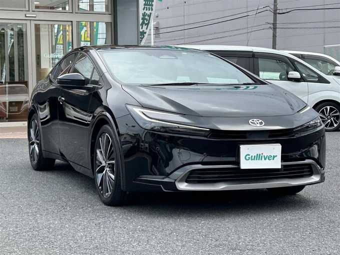 新着情報“プリウスZ”2023年式アティチュードブラックマイカ入荷しました！