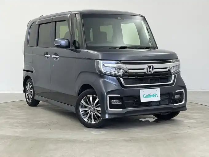 新着情報“Ｎ－ＢＯＸカスタムL”2022年式メテオロイドグレーメタリック入荷しました！