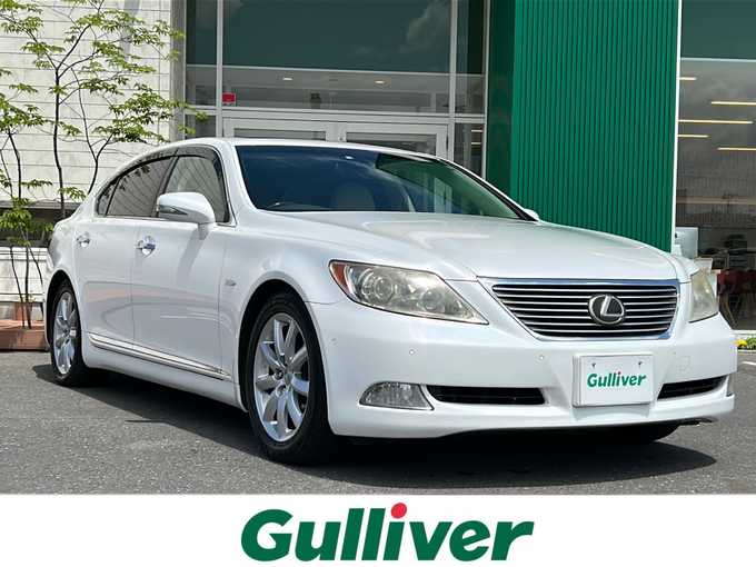 新着情報“ＬＳLS460L 後席セパレートシートパッケージ”2008年式ホワイトパールクリスタルシャイン入荷しました！