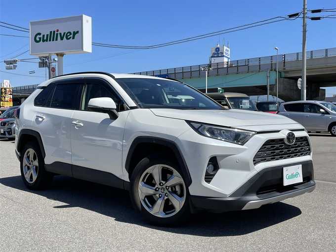 新着情報“ＲＡＶ４G”2019年式ホワイトパールクリスタルシャイン入荷しました！