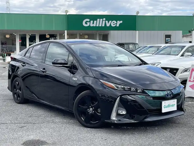 新着情報“プリウスＰＨＶA”2017年式アティチュードブラックマイカ入荷しました！