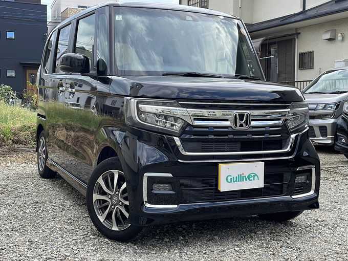新着情報“Ｎ－ＢＯＸカスタムL”2022年式クリスタルブラックパール入荷しました！