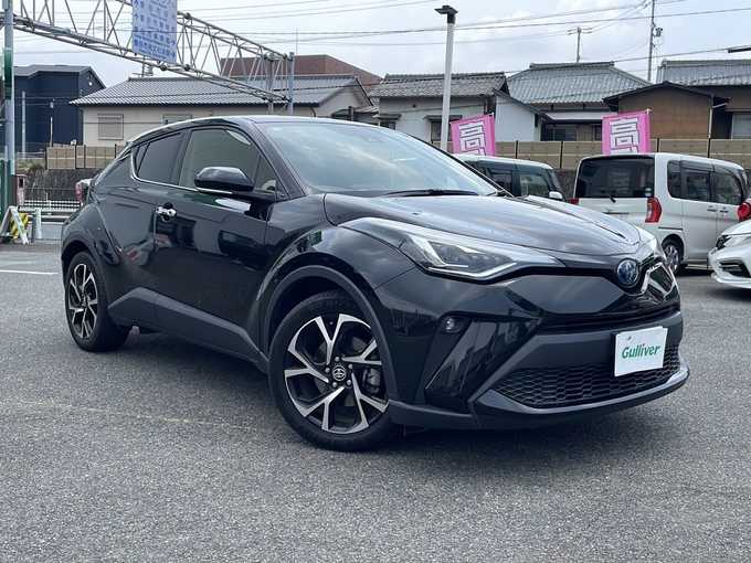 新着情報“Ｃ－ＨＲG”2020年式ブラックマイカ入荷しました！