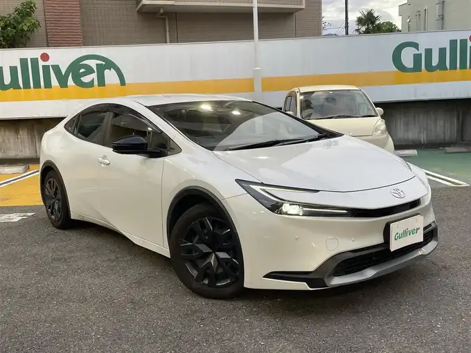新着情報“プリウスG”2023年式プラチナホワイトパールマイカ入荷しました！