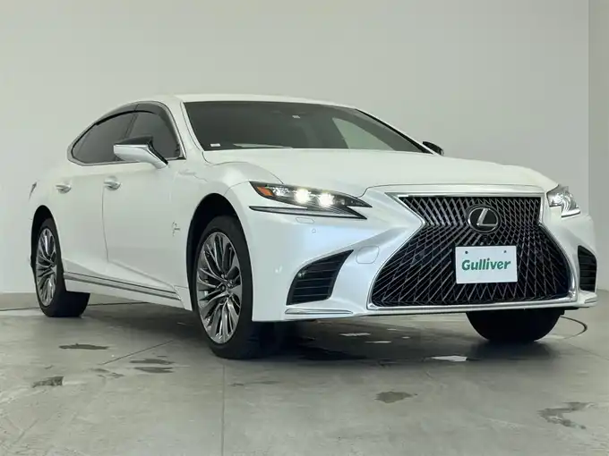 新着情報“ＬＳLS500 Iパッケージ”2018年式ソニッククォーツ入荷しました！