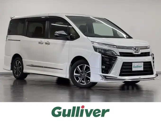 新着情報“ヴォクシーZS 煌”2018年式ホワイトパールクリスタルシャイン入荷しました！