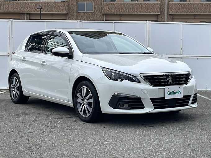 新着情報“３０８アリュール ブルーHDi”2019年式パール入荷しました！